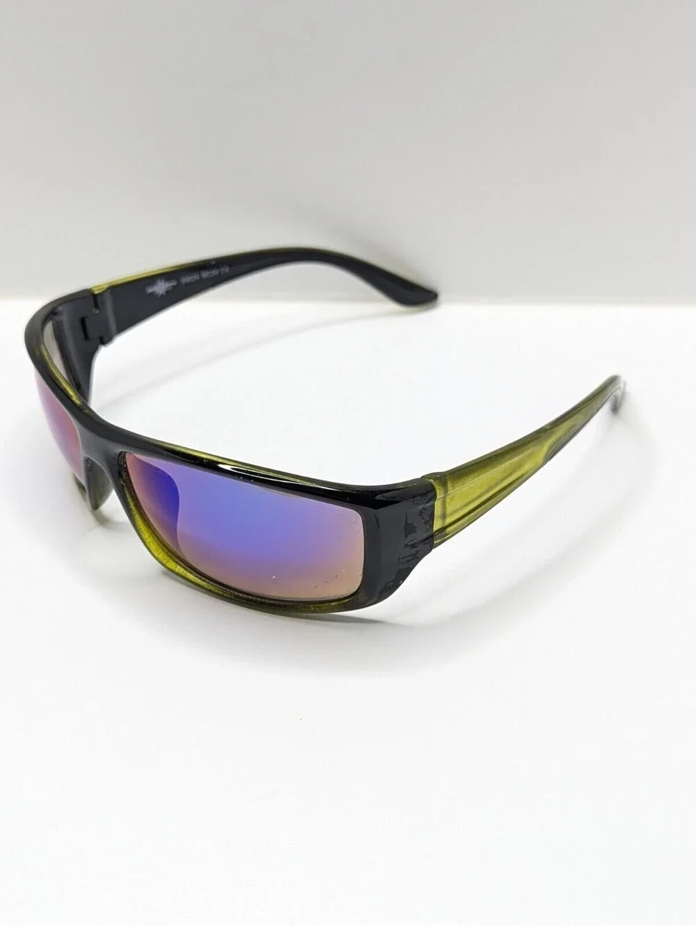 Vintage Images Sunglasses 99624 MC24 Green Wrap Bright Lenses